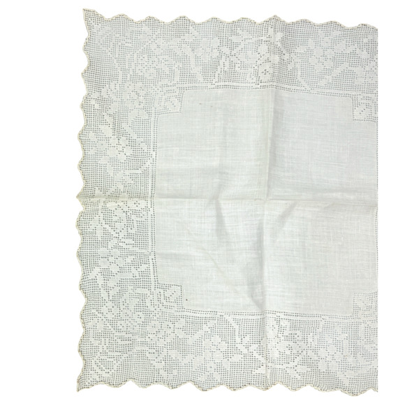 Vintage Lace Handkerchief Lot of 2 Wedding Floral Scalloped Border Knots READ - Picture 3 of 12